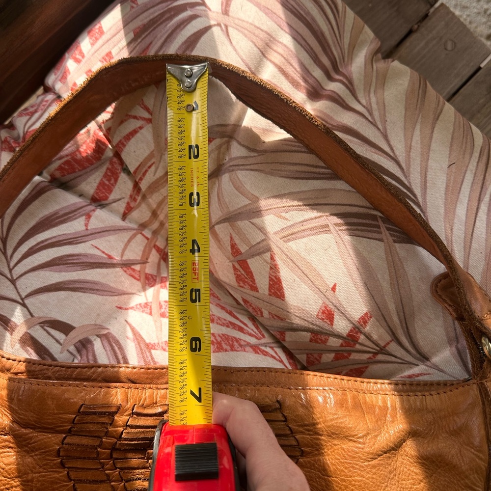 Tan leather shoulder bag - Picture 12 of 12